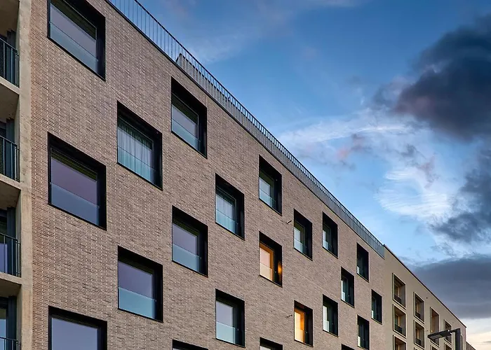 Downtown Andel Aparthotel