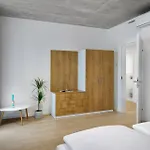 Downtown Andel Aparthotel