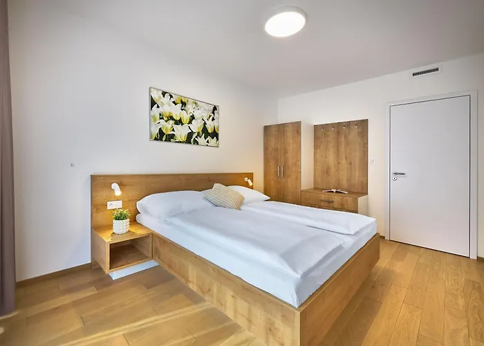 Downtown Andel 4*