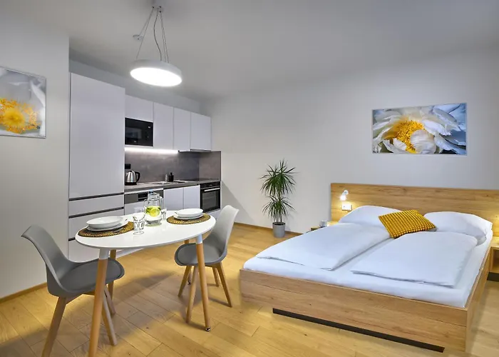 Downtown Andel Aparthotel