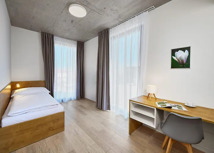 Downtown Andel 4*