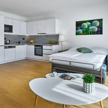 Downtown Andel Apartmanhotel 4*