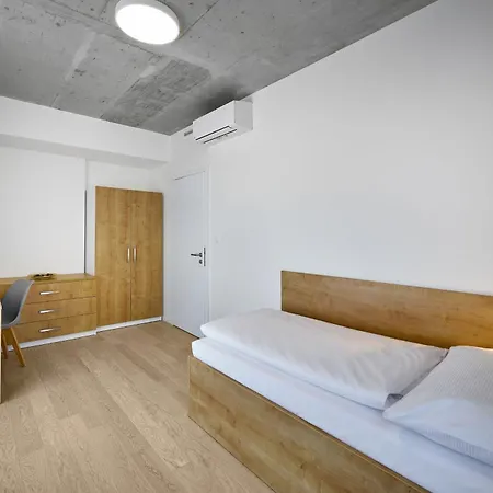Downtown Andel Aparthotel